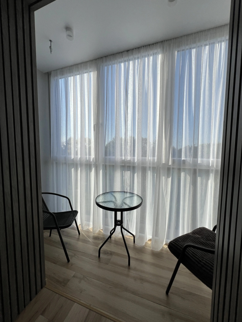 Квартира Сдается уютная двухкомнатная квартира в тихом спальном районе в новом ЖК у моря.