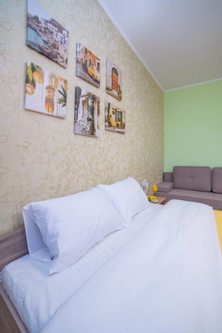 Апартаменты Бажова 68