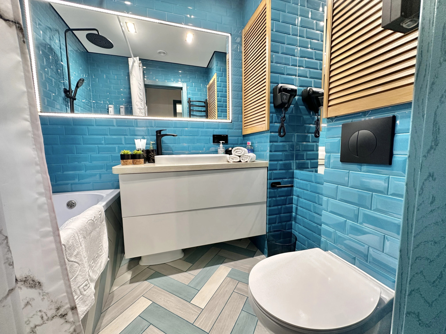 Апартаменты возле парка Героев Отечества