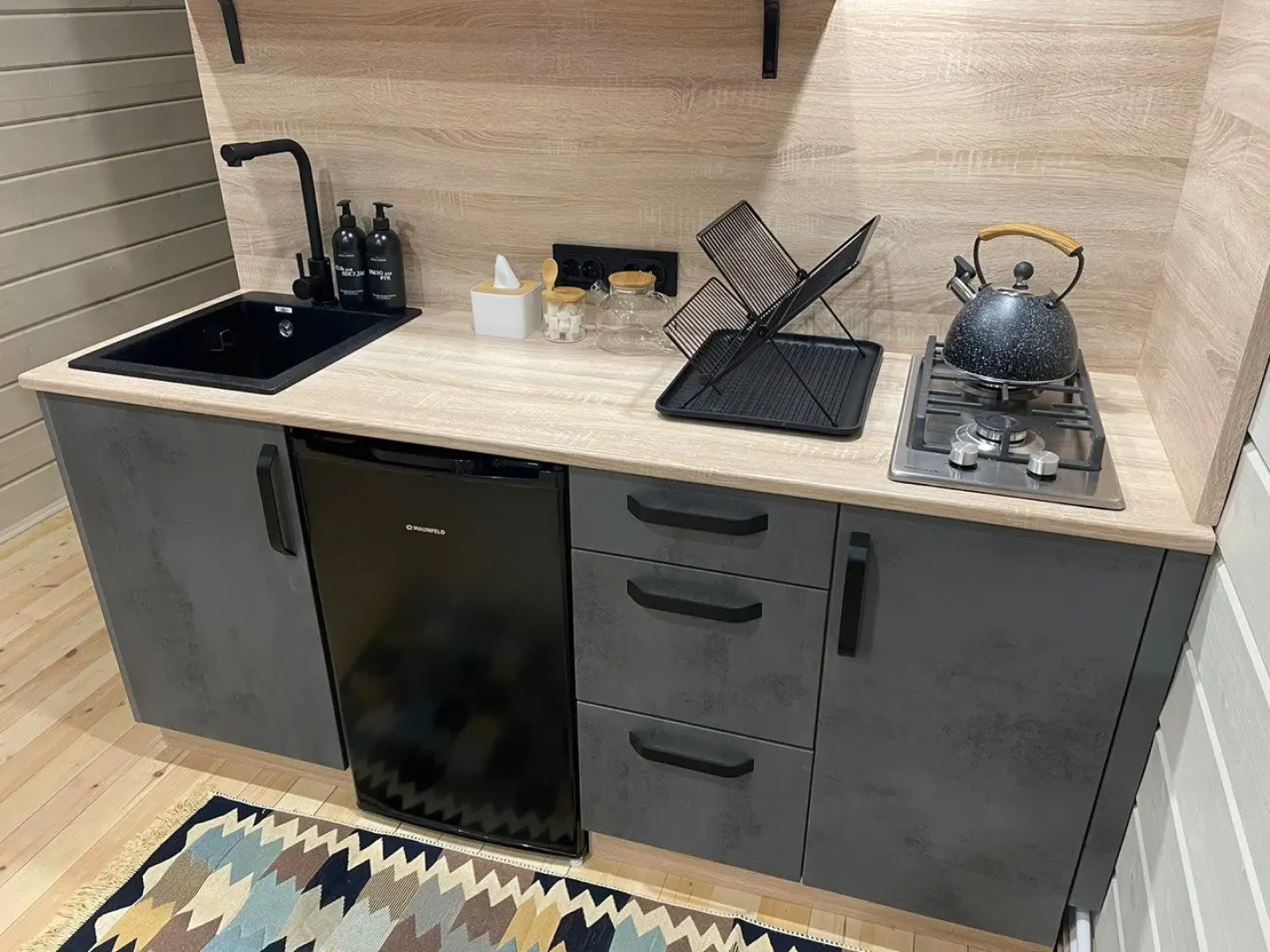 Гостевой Дом Дом для 4-х с Видом на Озеро