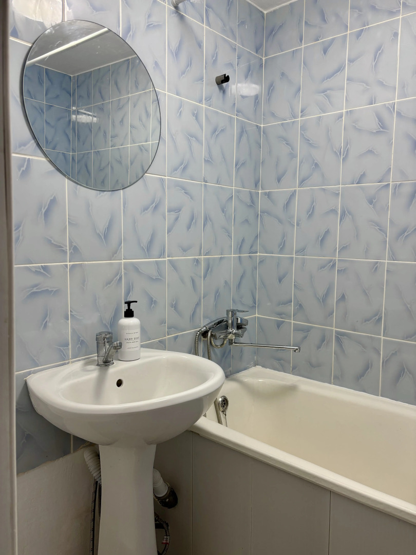 Квартира Просторная квартира на Тюленина 1