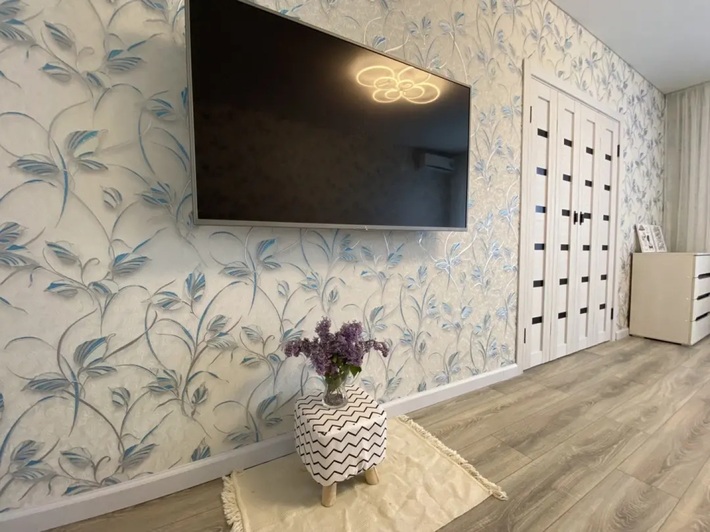 Квартира Поделам Просторная рядом с зоопарком