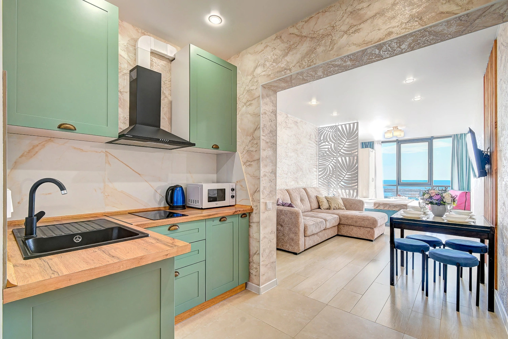 Апартаменты Уютные апартаменты MorskayaSimfonya-2 с панорамой на море с бассейном на территории ЖК