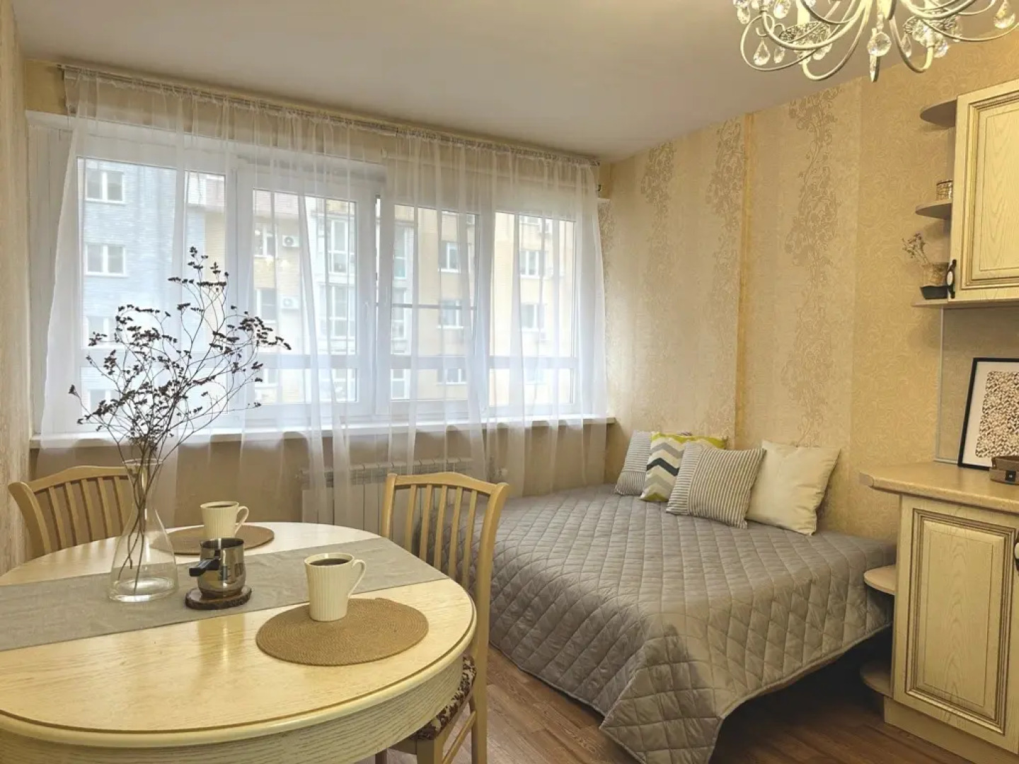 Квартира на улице Невзоровых 64к1