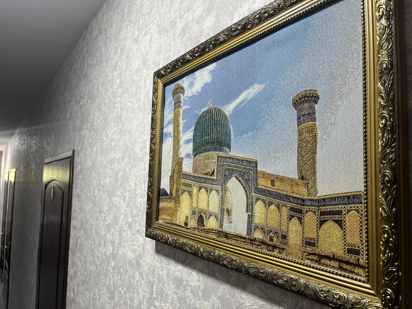 Отель White House