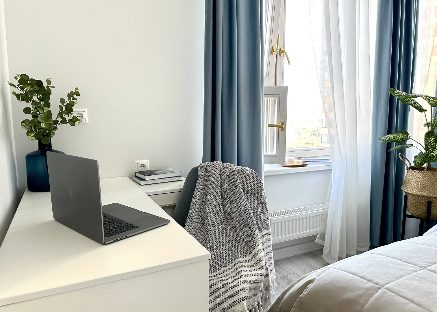 Апартаменты Вайт Studio от Home24