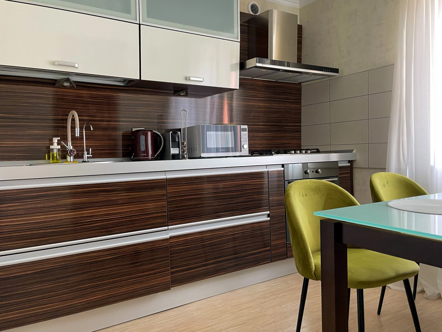 Двухкомнатные апартаменты Pro.apartment на Брамса