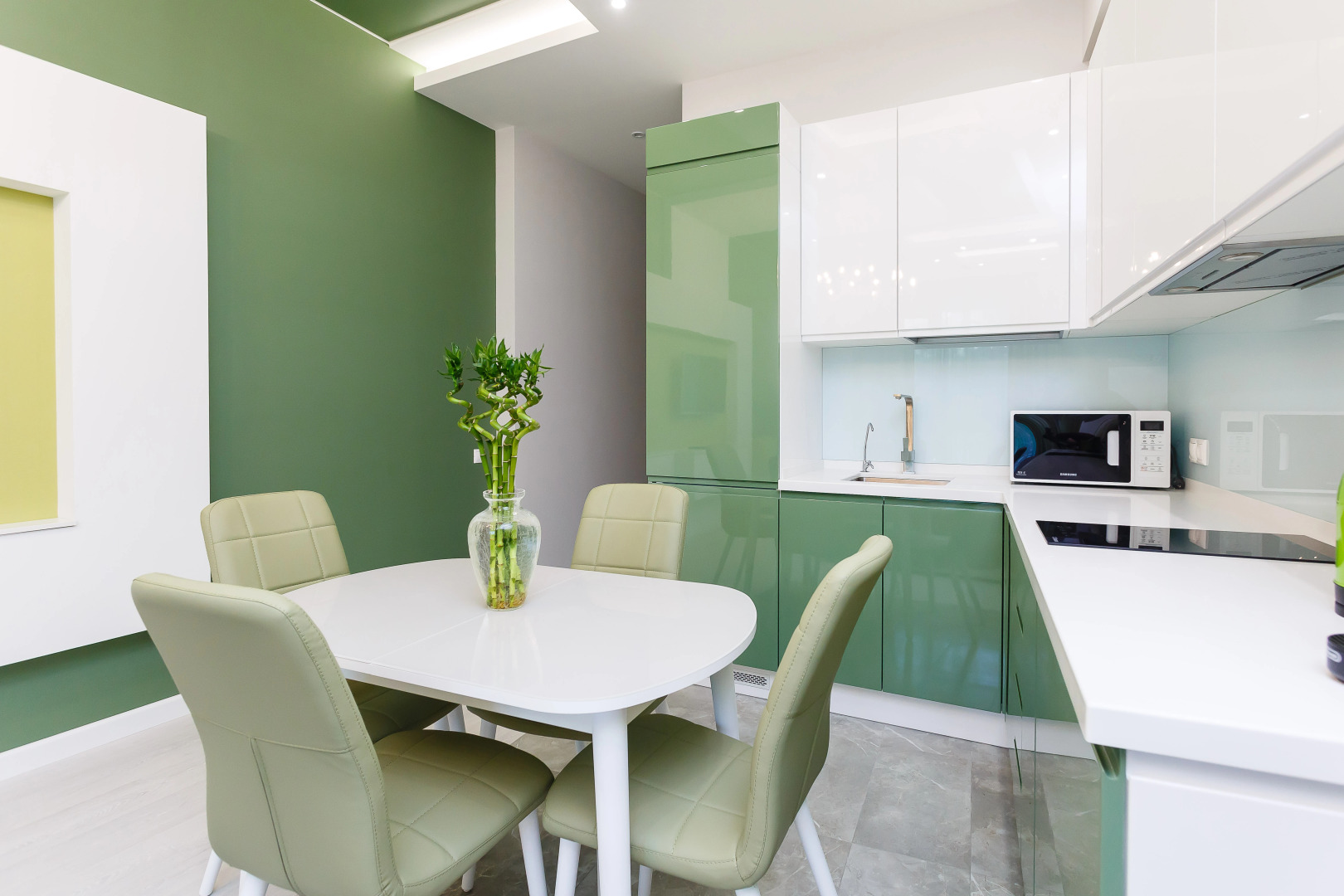 Апартаменты Альфа Гэлакси 8