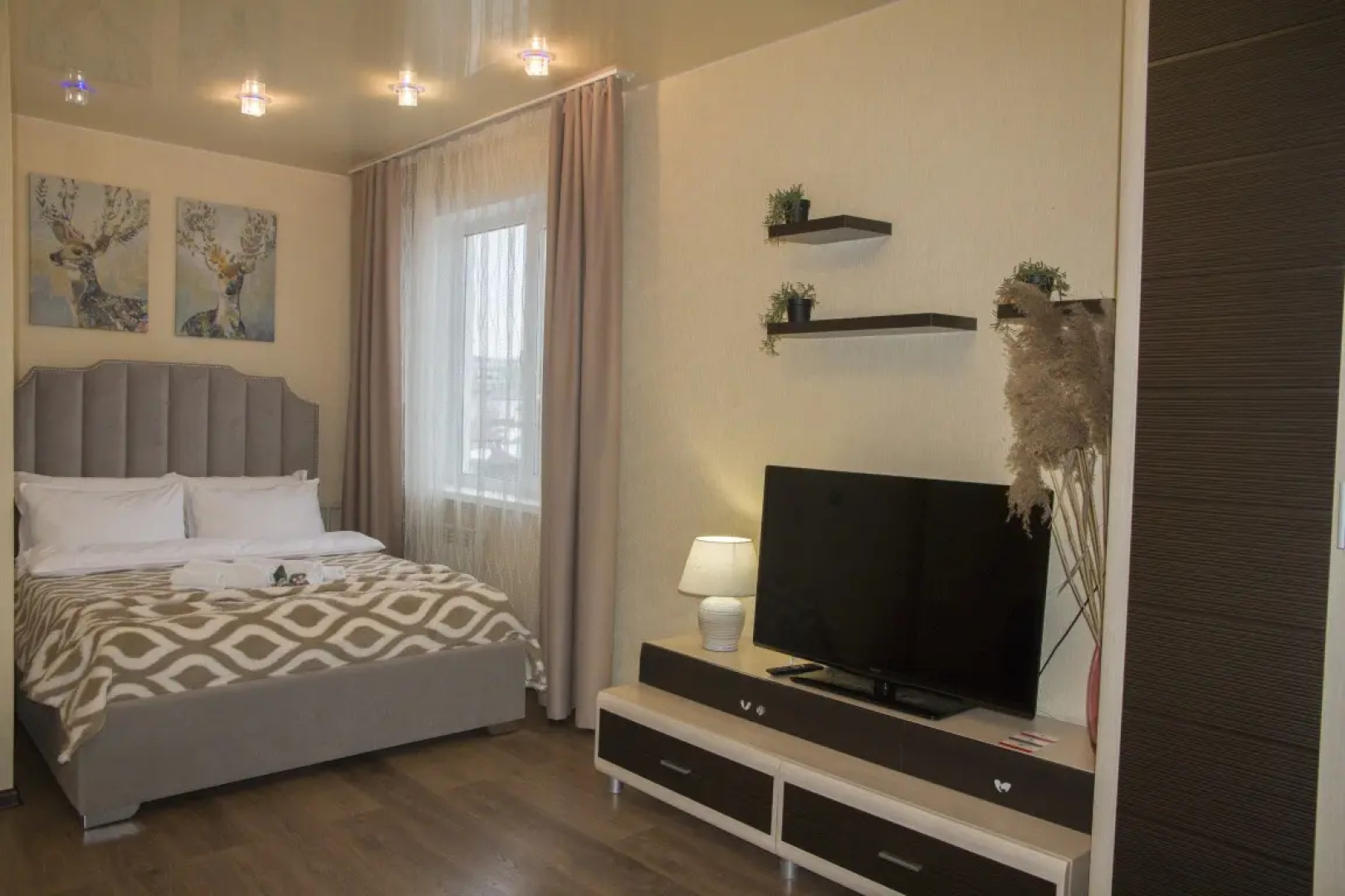 Апартаменты однокомнатные Премиум с джакузи на Парижской коммуны 40