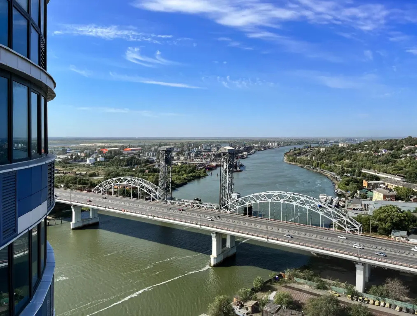 Апартаменты Дом у Дона на 24 этаже с видом на Дон (2)