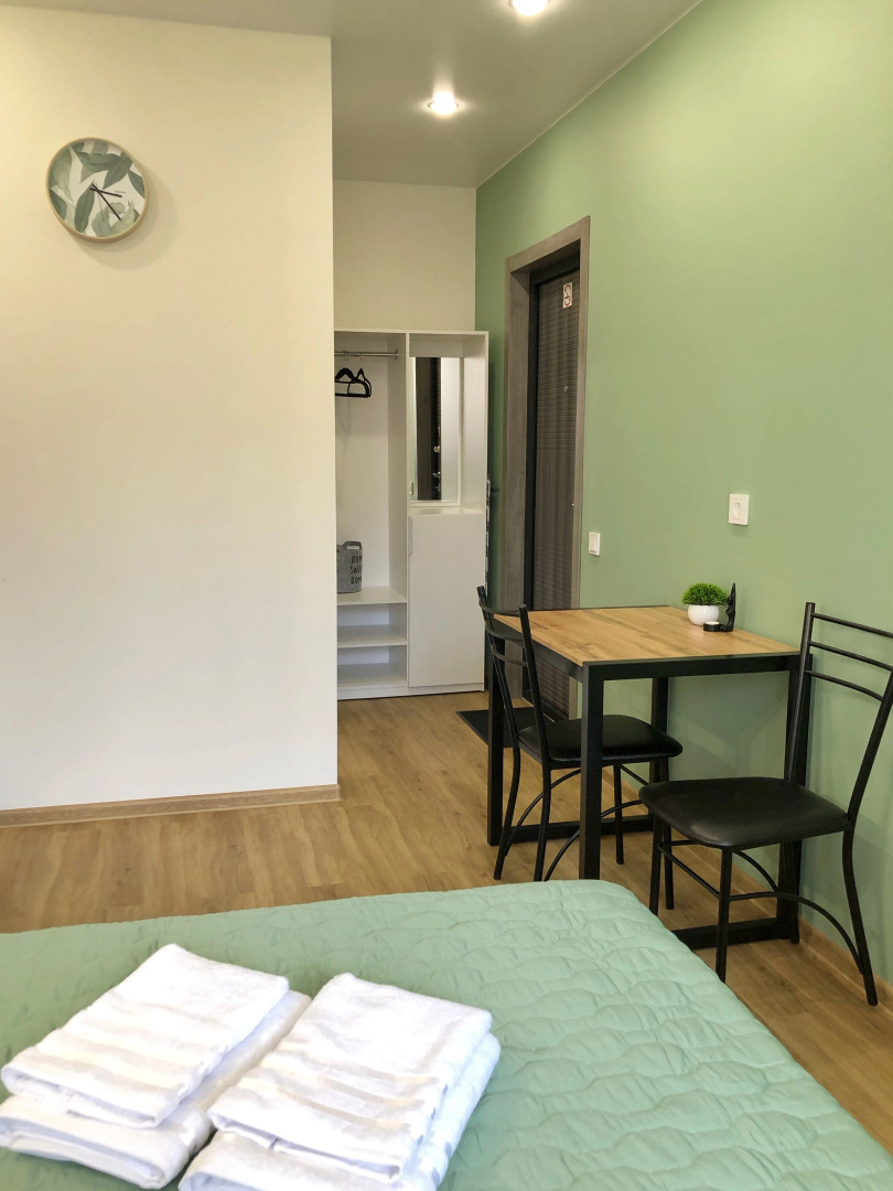 Апартаменты Экзотика возле Аэропорта на 2 Гостя