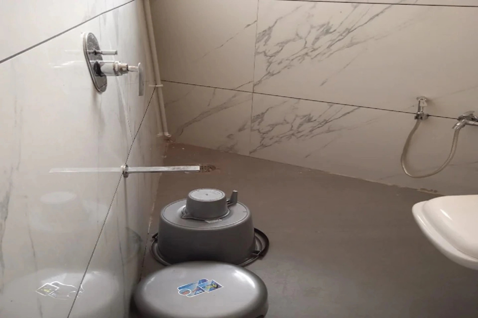 Отель Harsh Amin