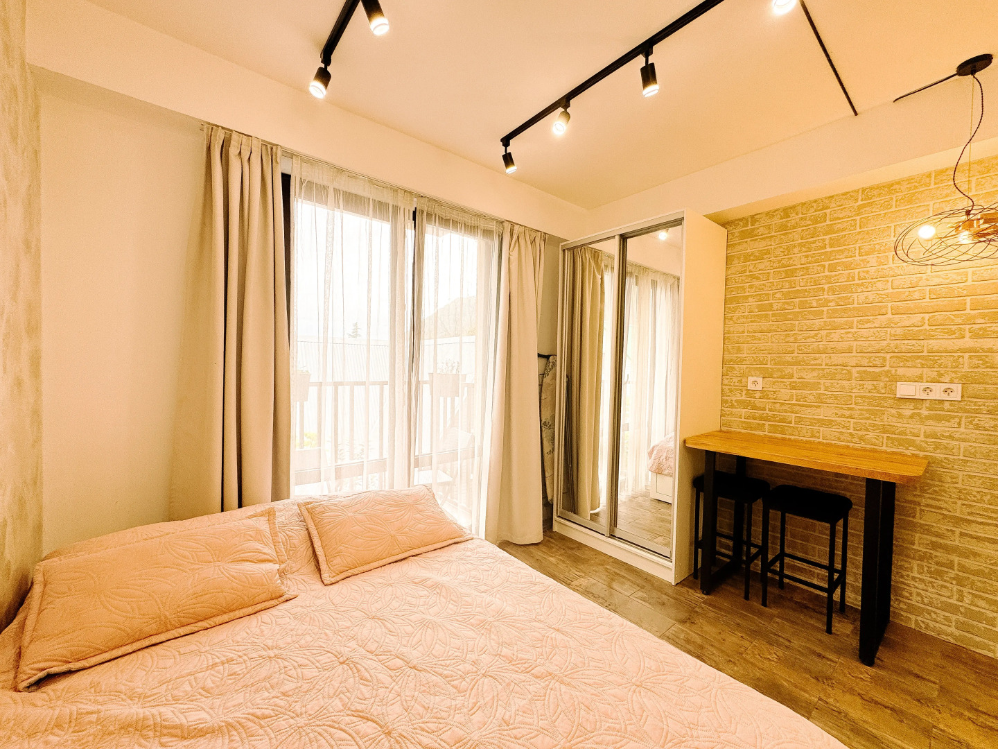 Квартира Студия 14 с видом на горы