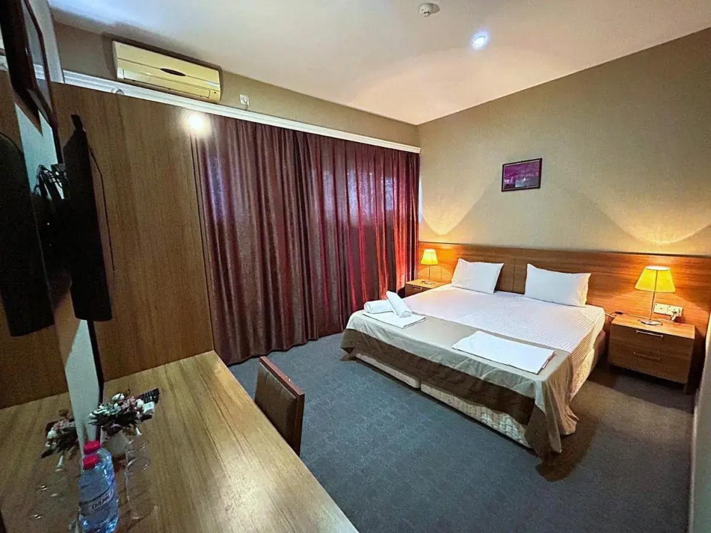 Отель The Family