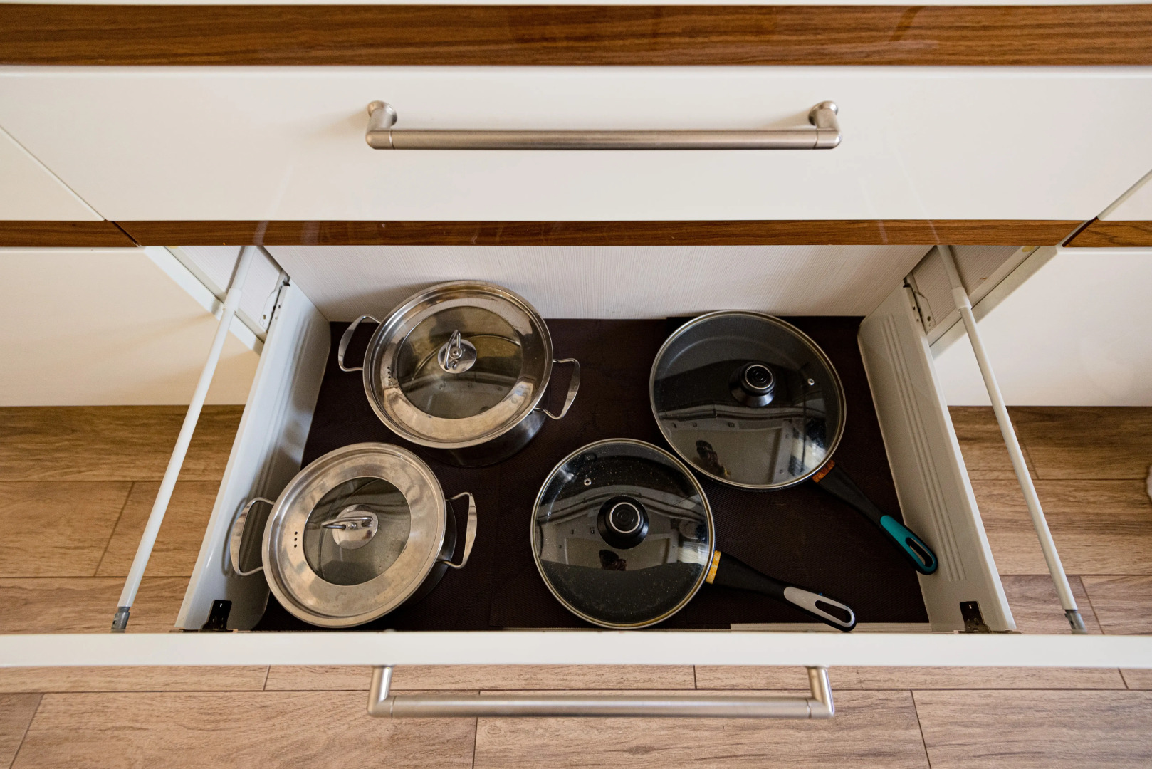 Квартира 2-к в самом центре в новом доме на Ленина 7Б от RentAp, 5 сп.мест