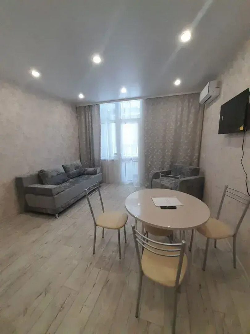 Квартира Комфортабельная на 50-летия Победы 10