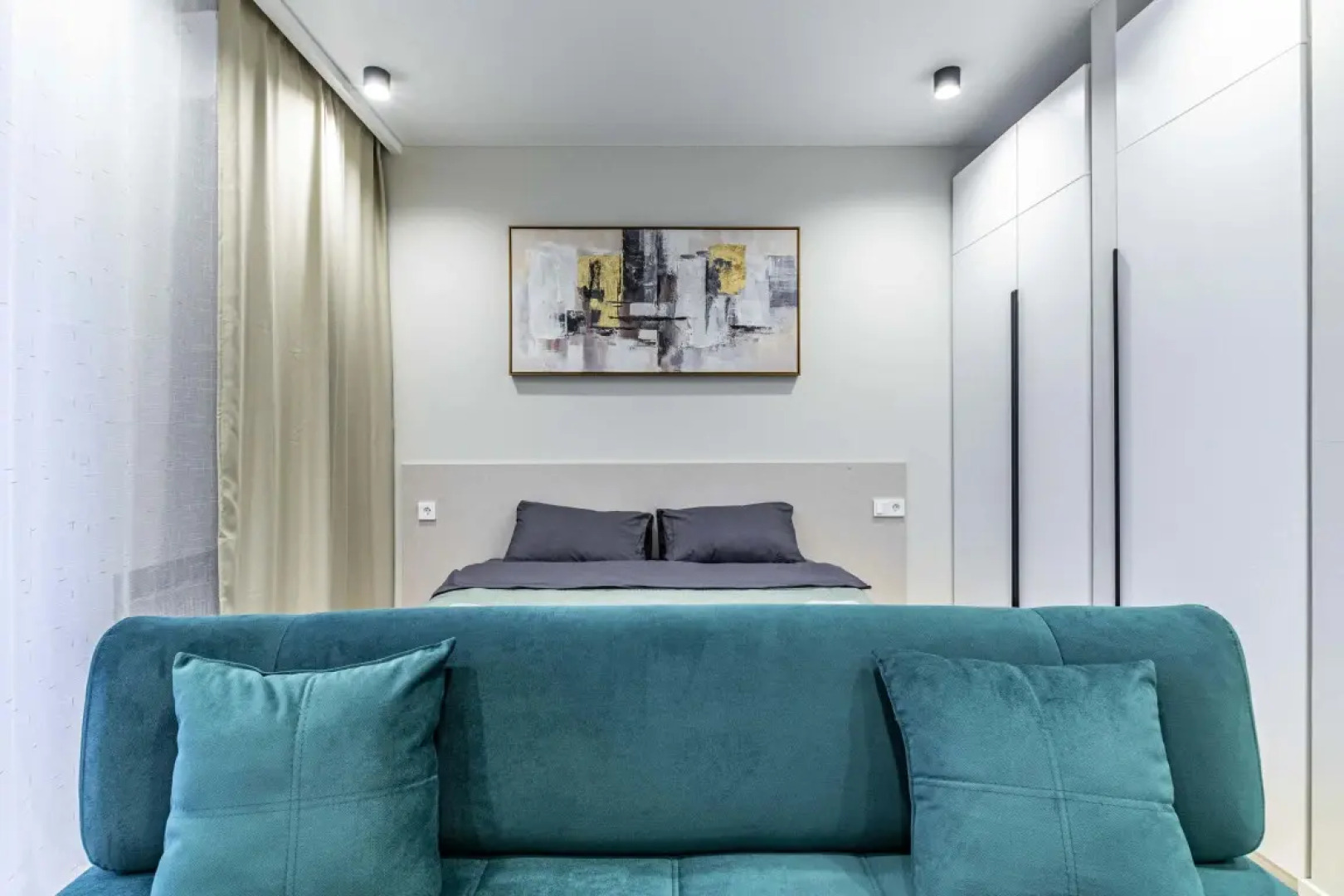 Квартира Студия на Белинского 86