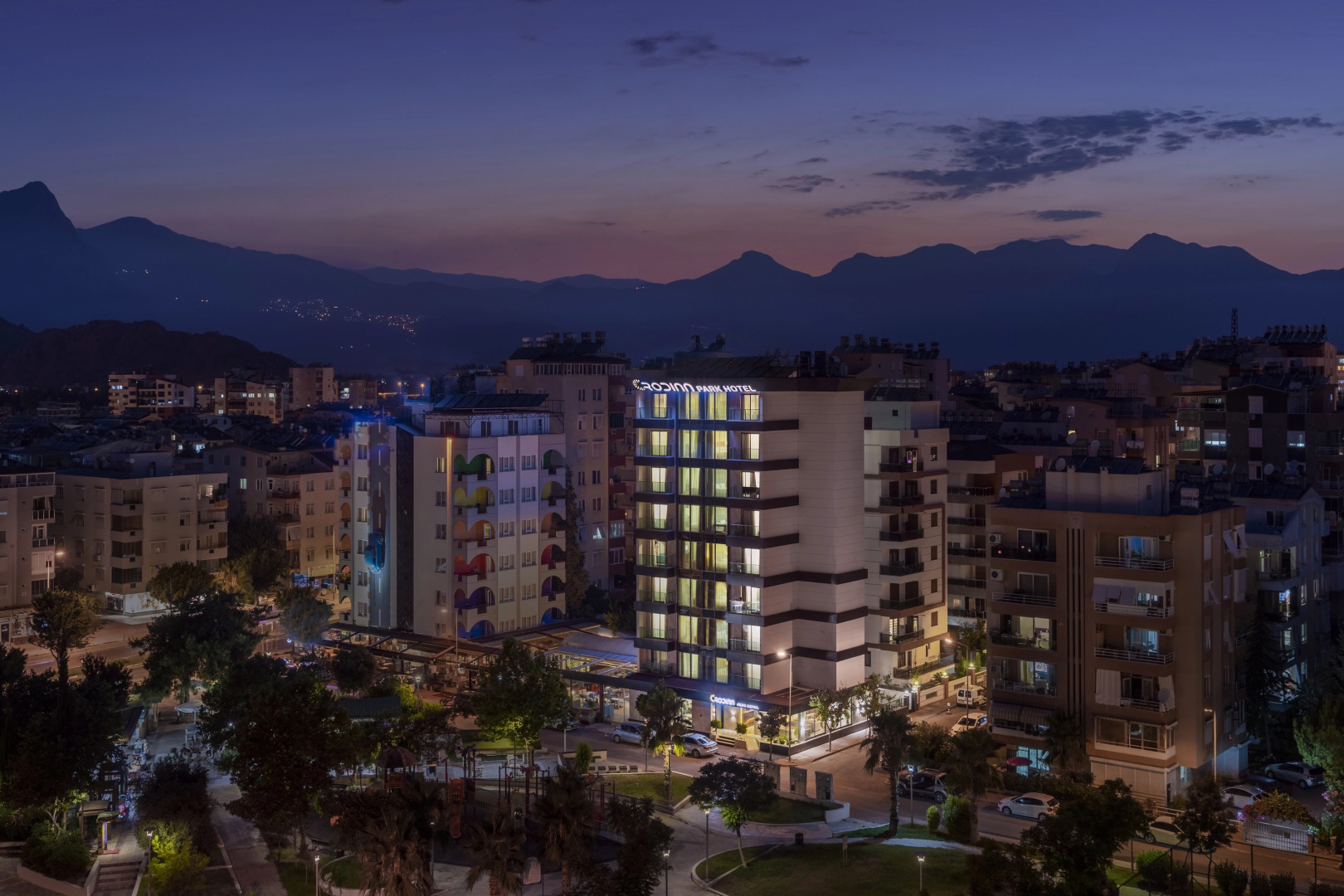 Отель Rodinn Park