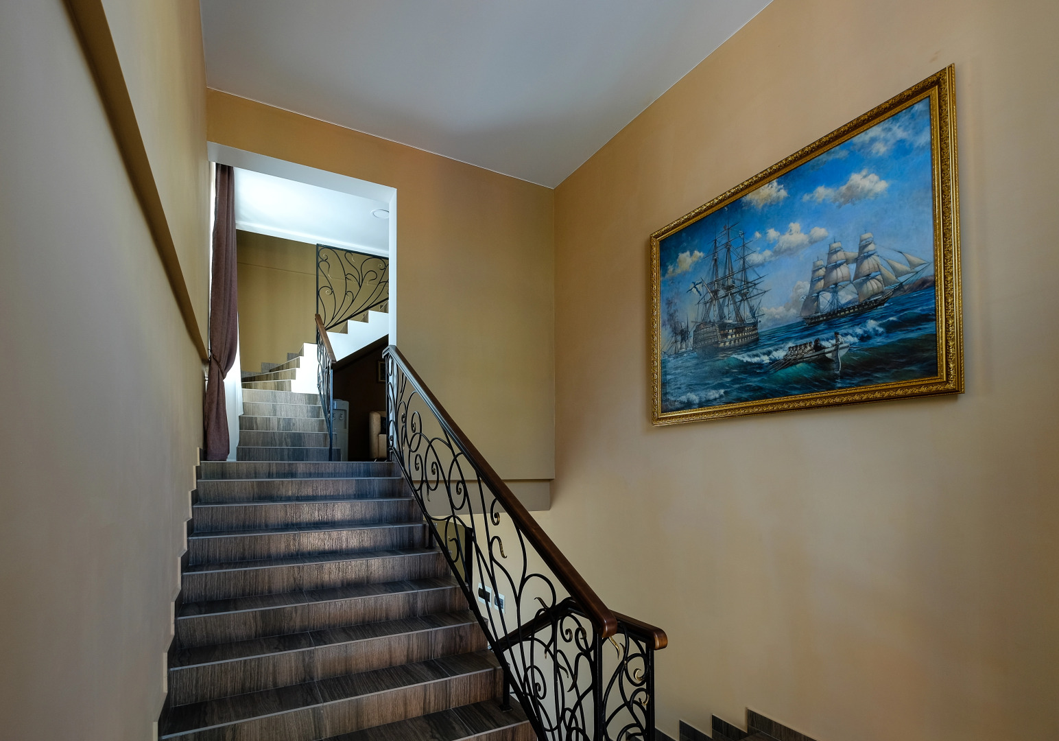 Отель Галерея