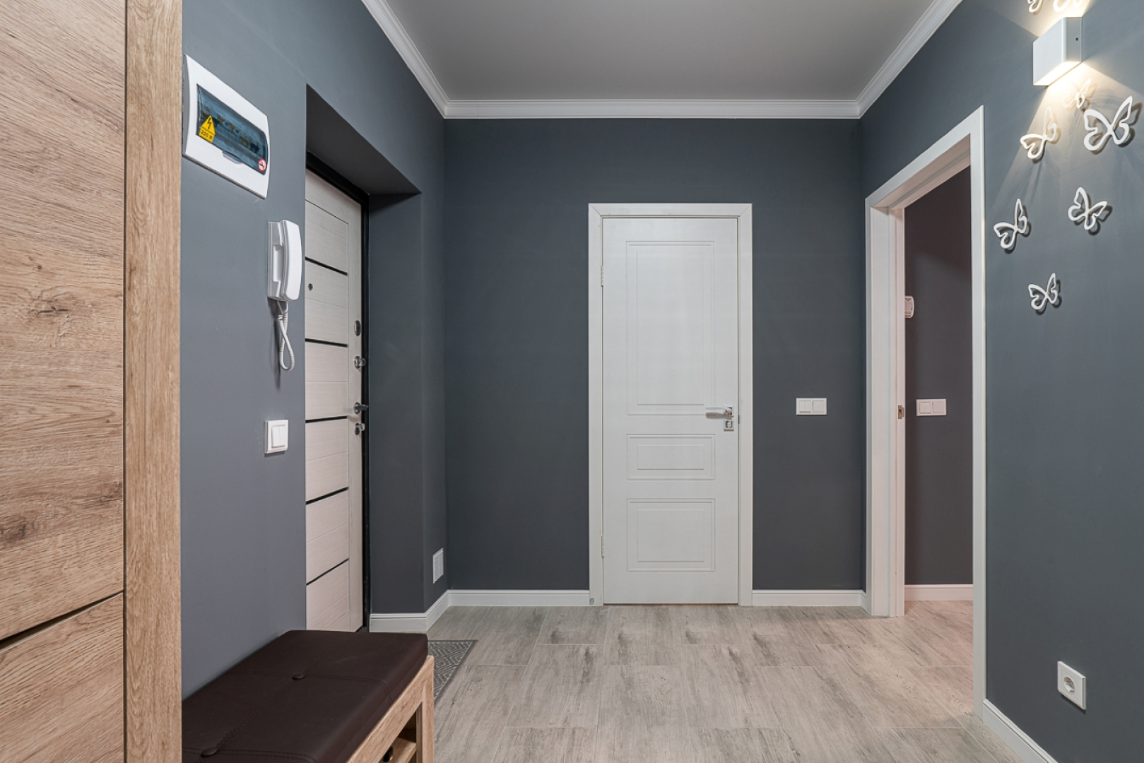 Апартаменты Чёрное дерево 2.0