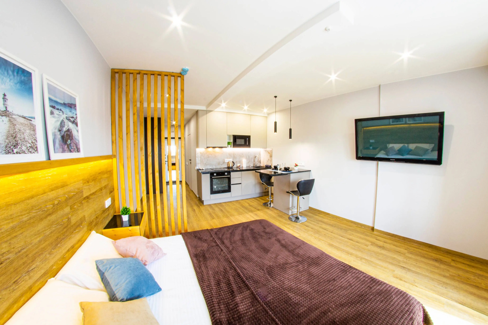 Апартаменты с Панорамным Балконом 1122