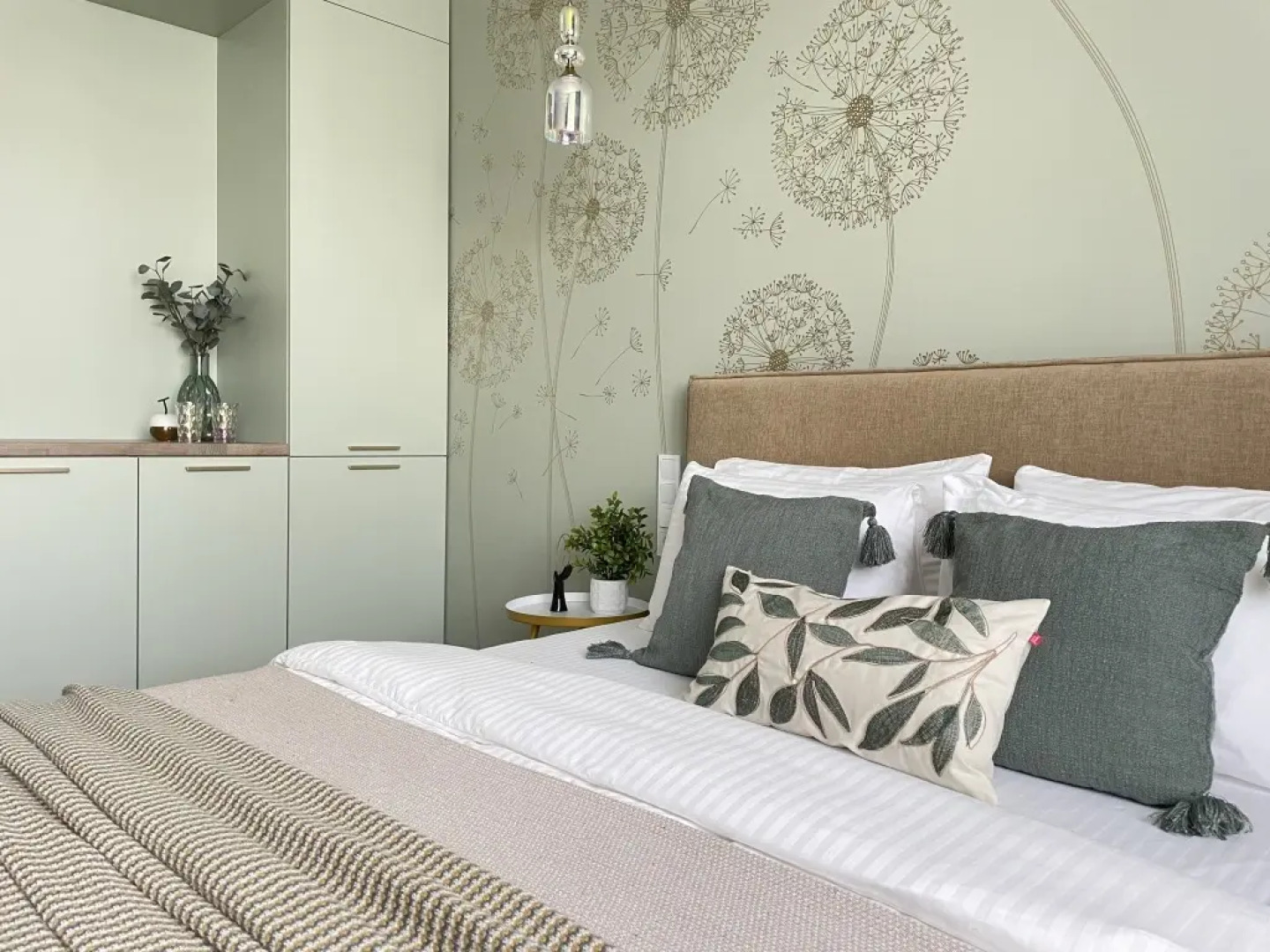 Апартаменты Времена года в Центре города Июнь