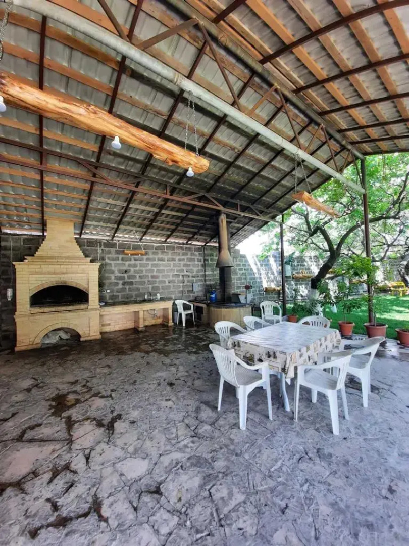 Отель Chez Yvette