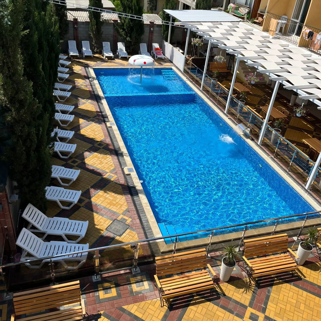 Raatlan Guest House