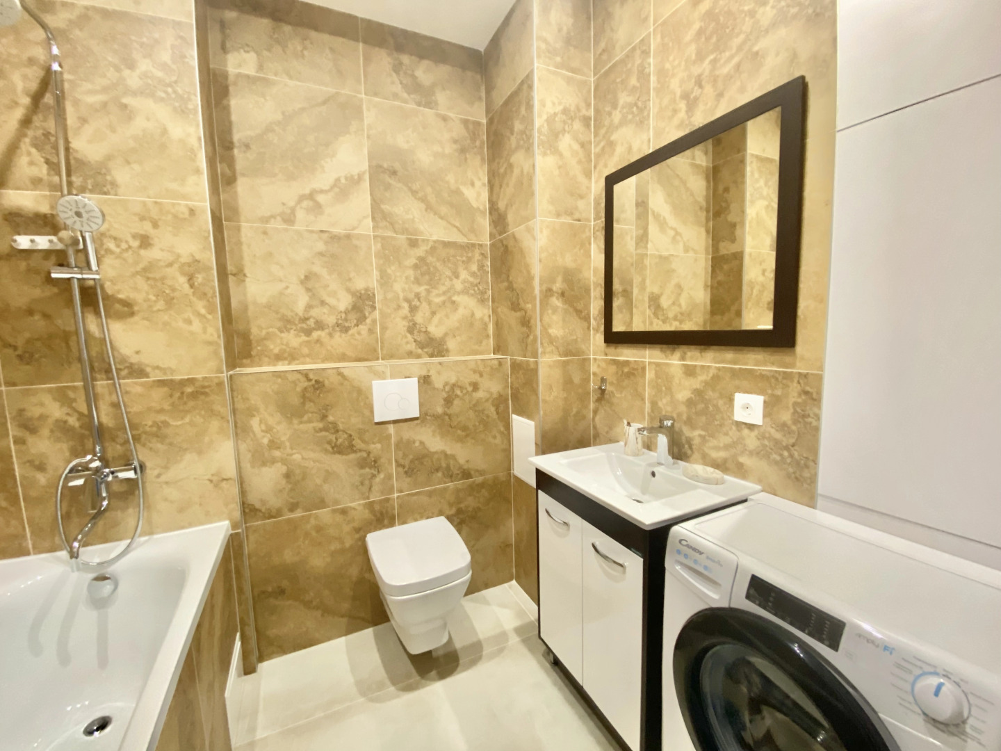 Апартаменты на Буянова 120