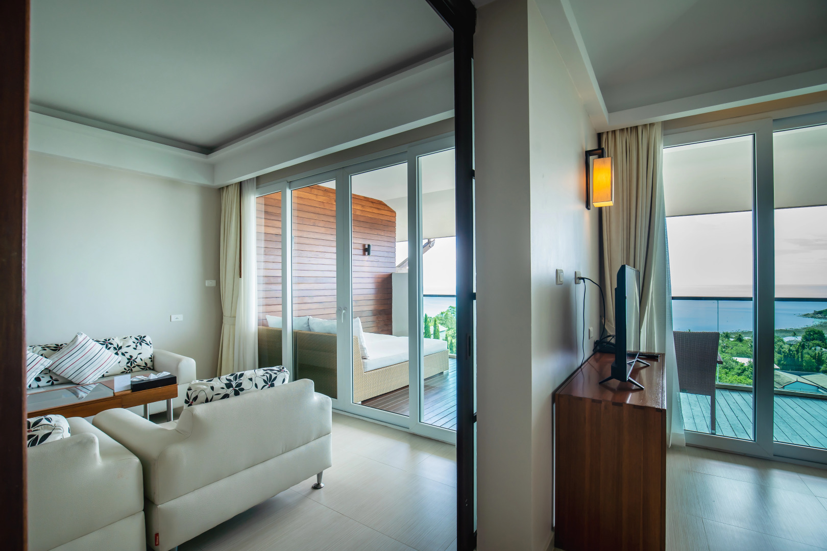 Отель KC Resort & Over Water Villas