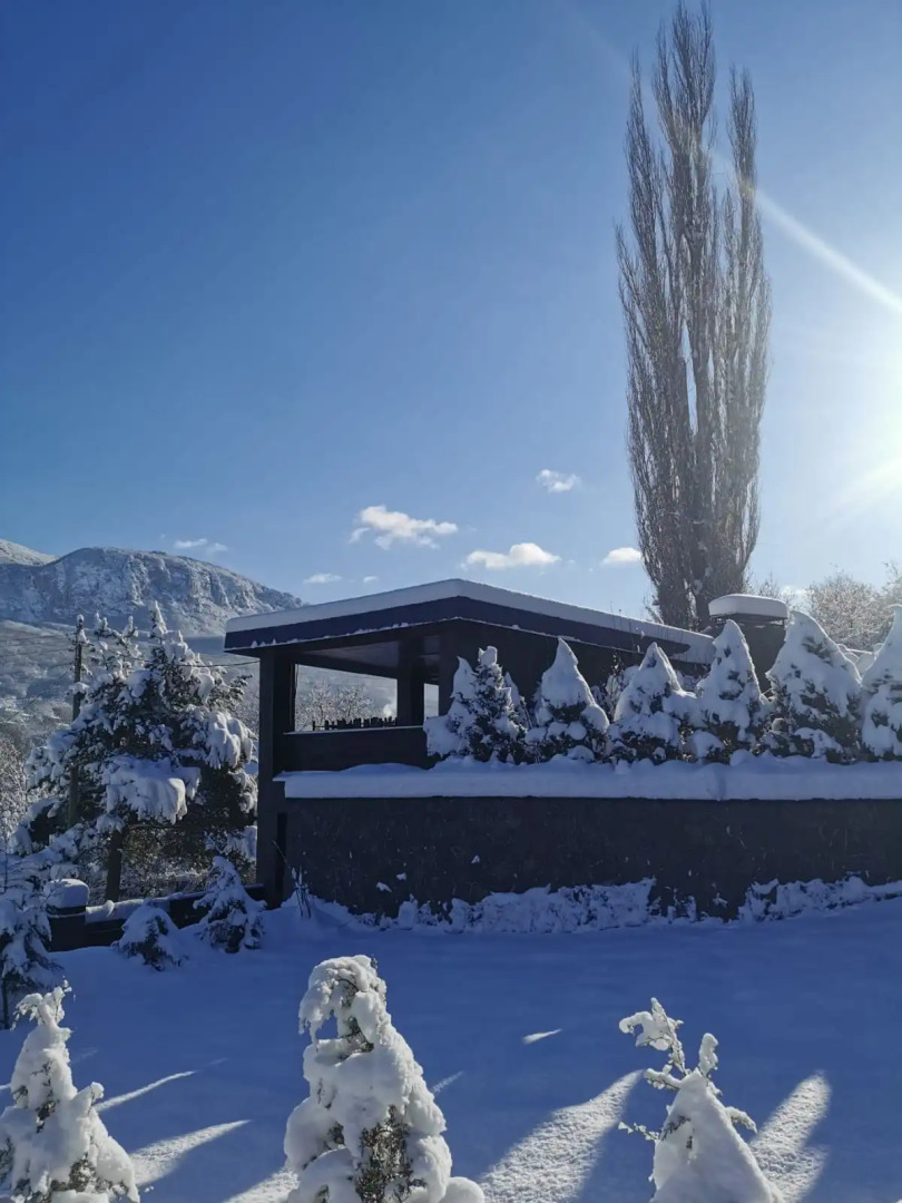 Отель Черная скала