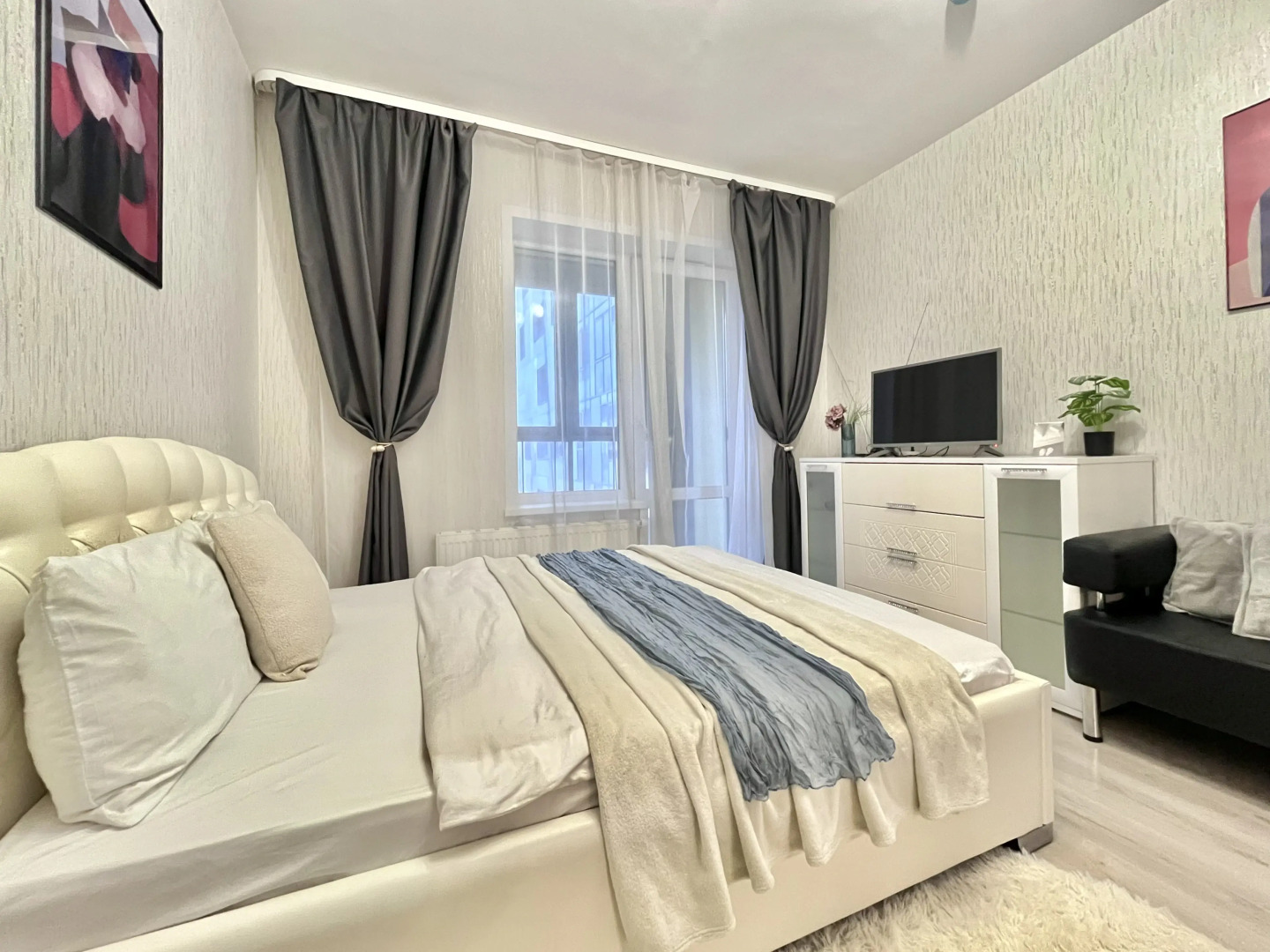 Апартаменты на Революции 52в