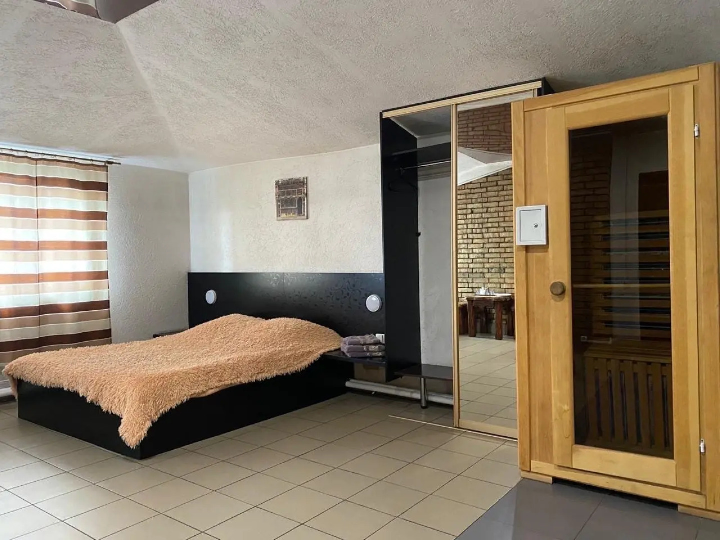 Гостиничный Комплекс Золотое Крыло