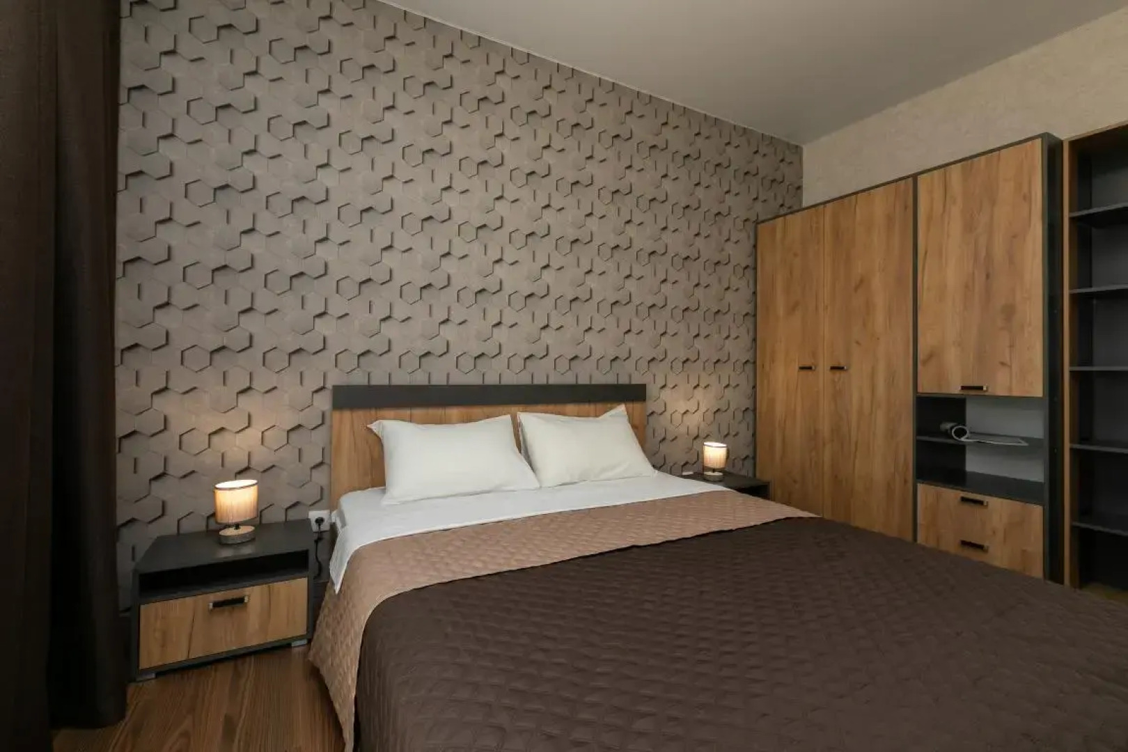 Двухкомнатные апартаменты Этажидейли возле ЖД вокзала