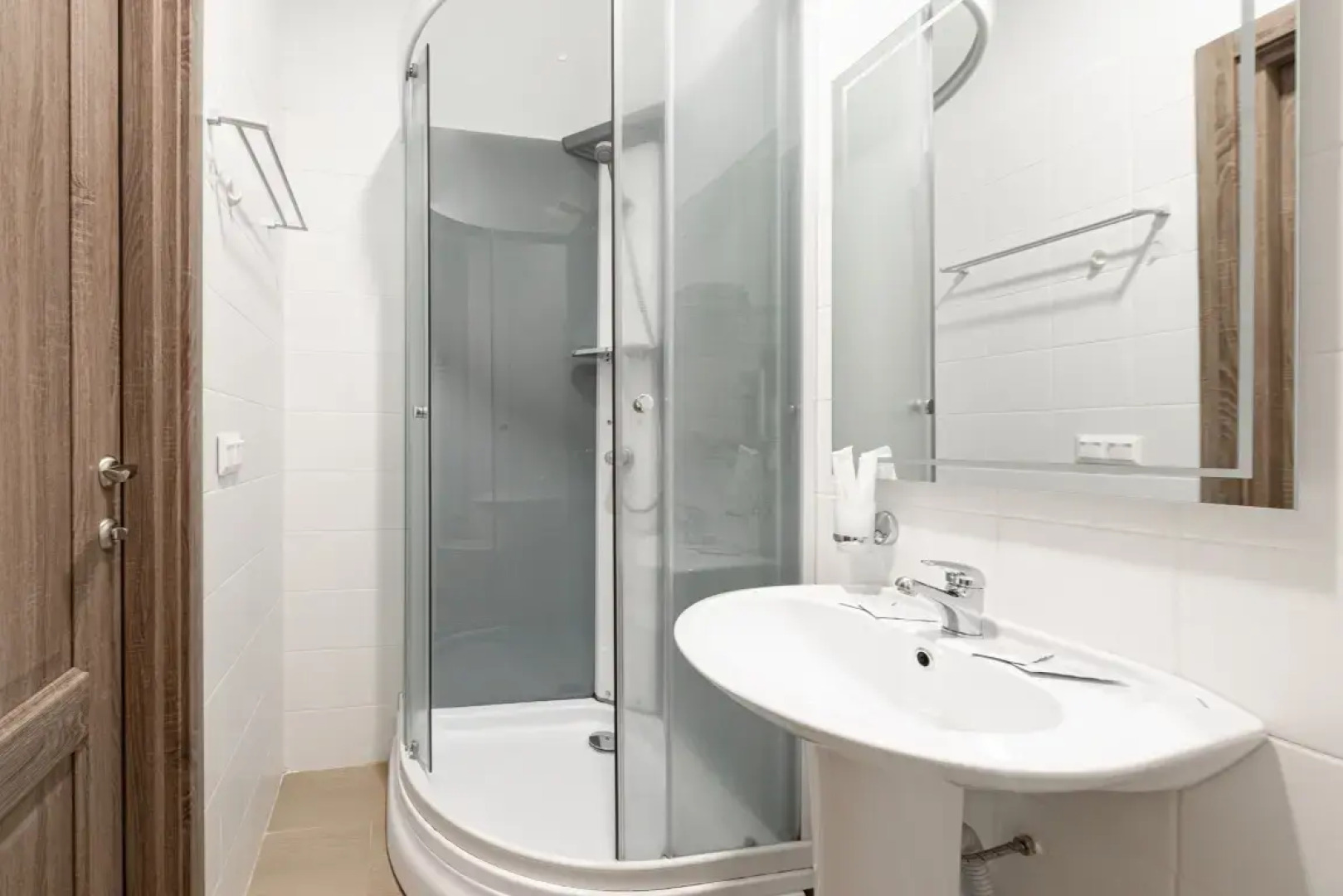 3 Апартаменты Малышева 42 (05)