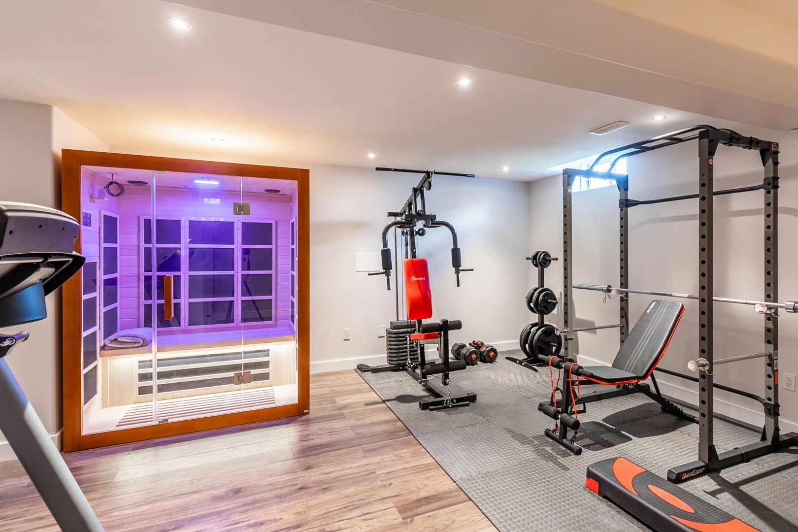 Частный дом Globalstay Luxury 3BR Townhomes with Hot tub Gym BBQ