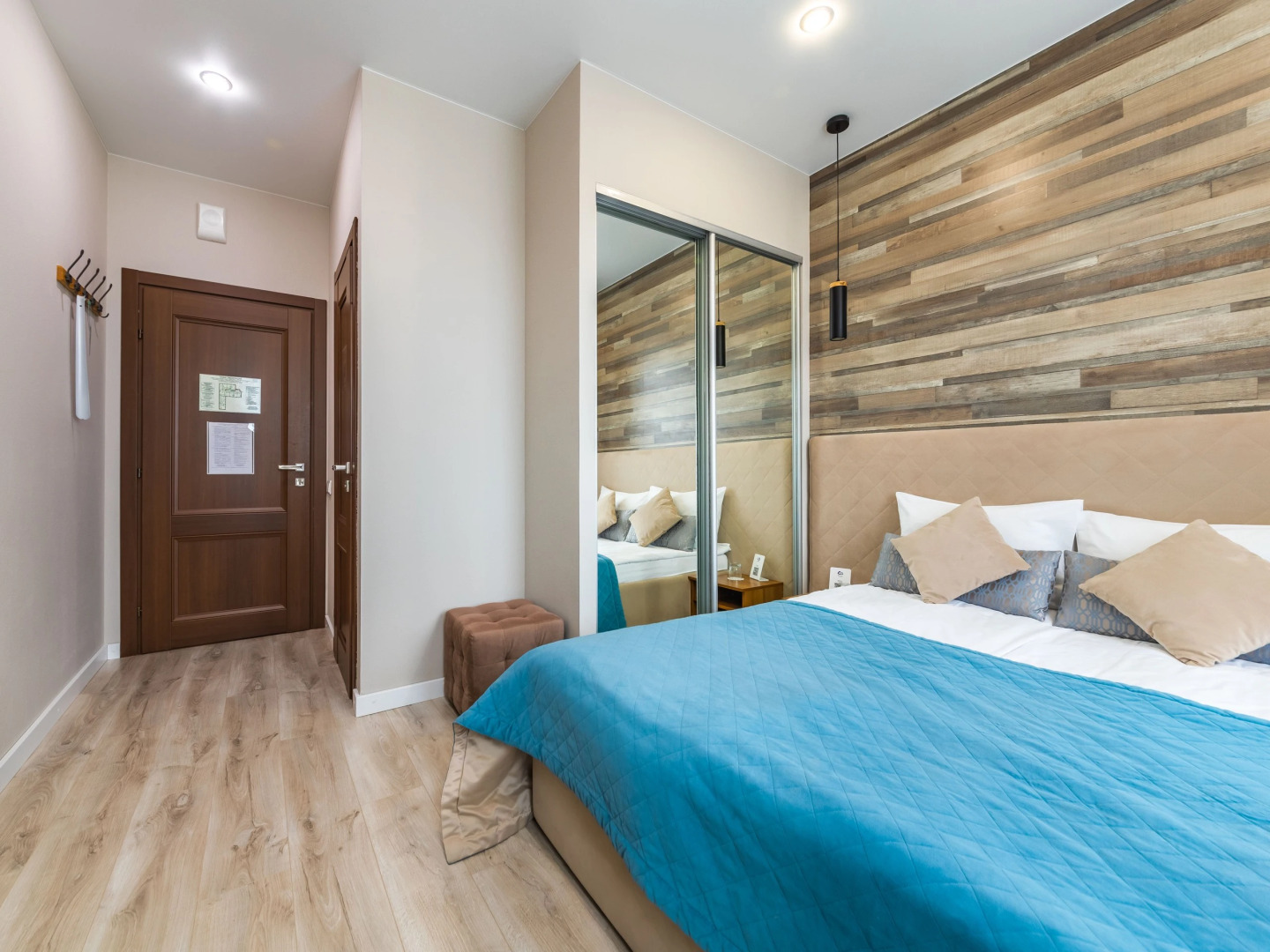 Отель Mix Hotels Nevsky 67