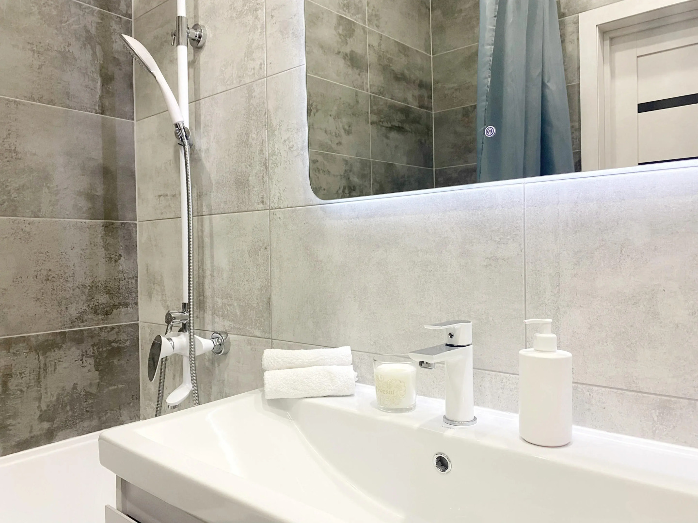 Квартира Konstantinov Apartments на Николая Островского 195/3