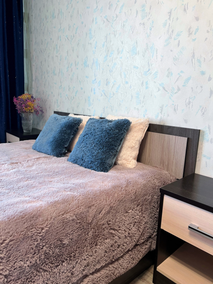 Апартаменты с балконом на Революции 48В