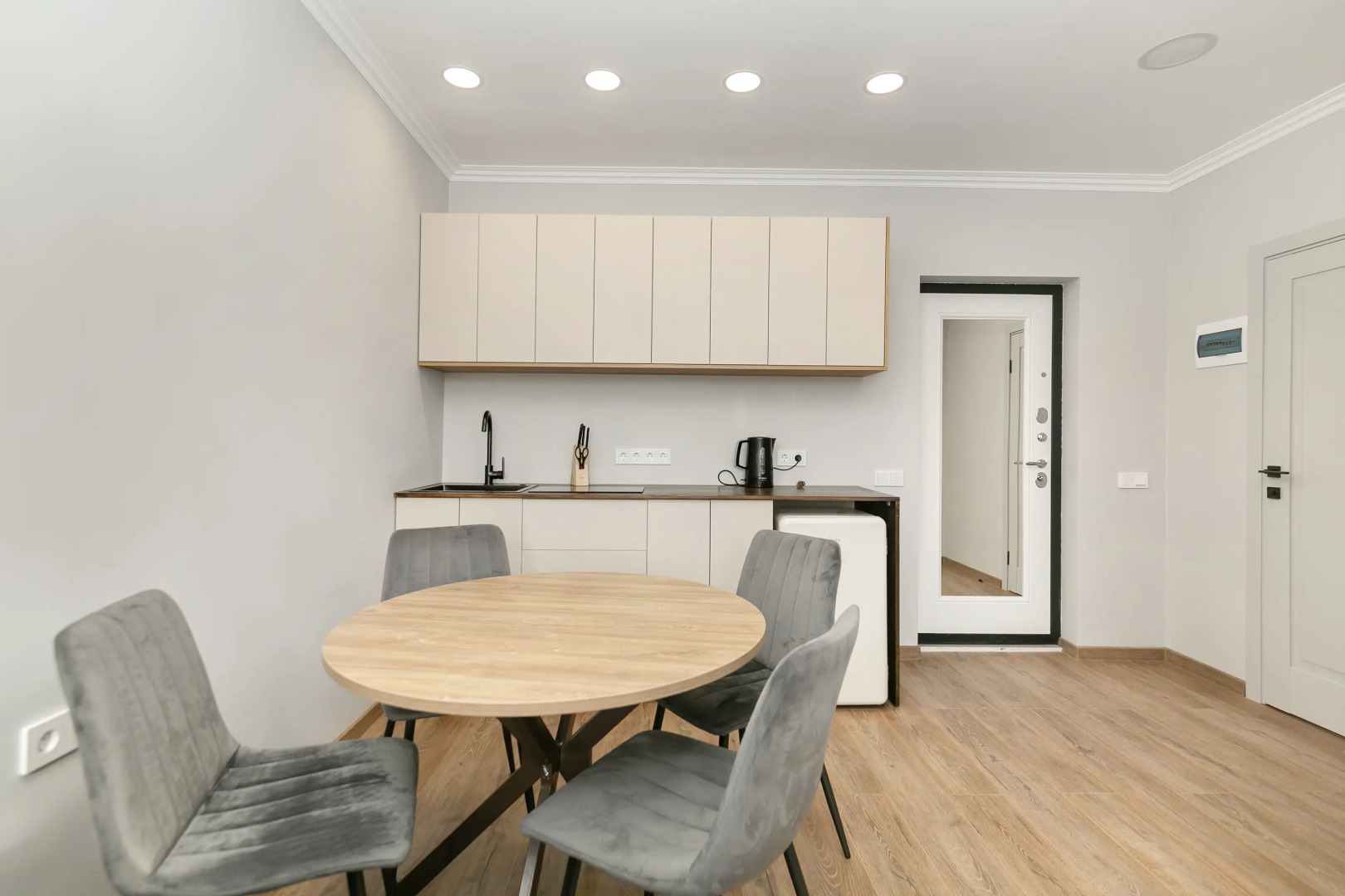 Апартаменты Двухкомнатные апартаменты у моря