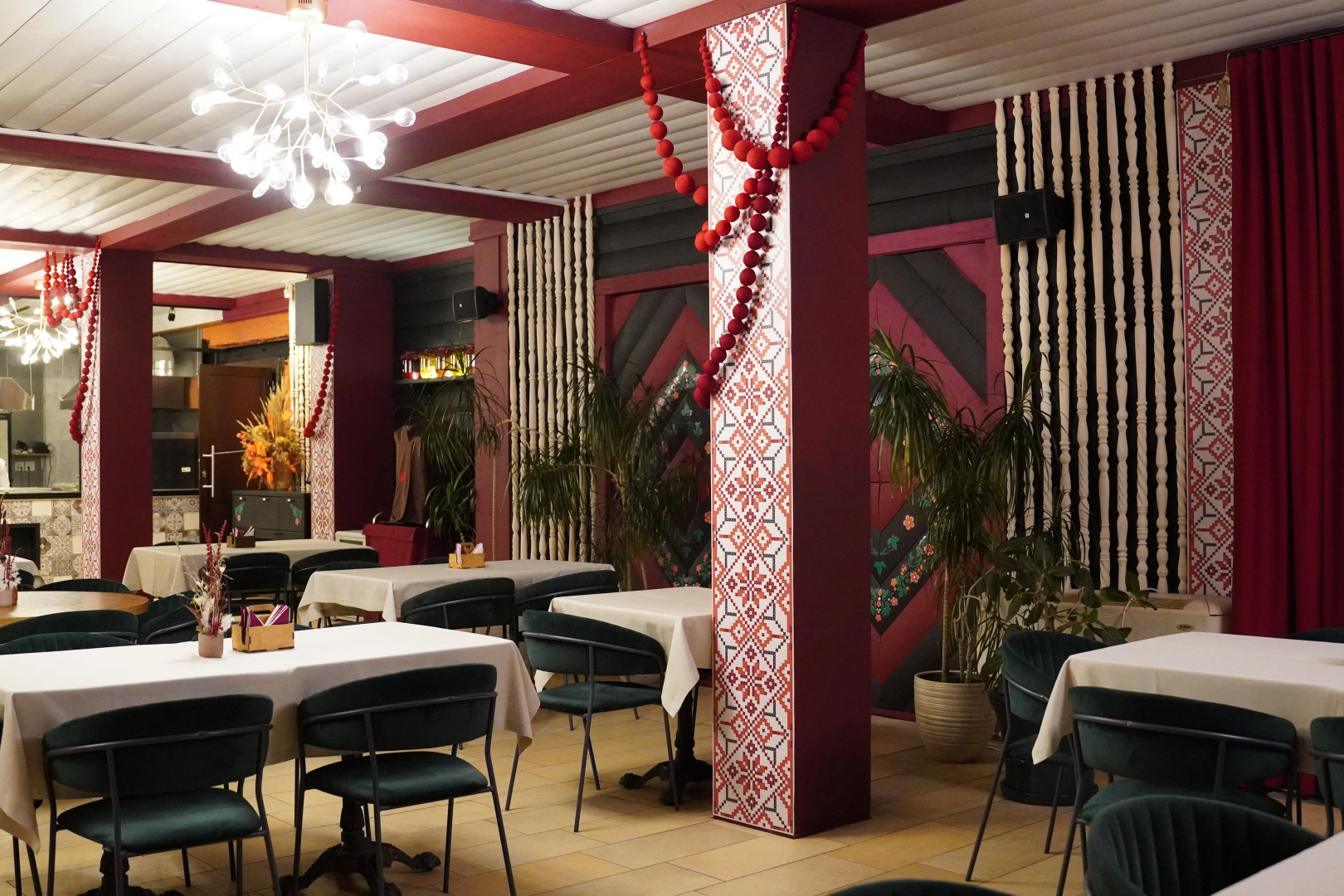 Гостиница Алеша Попович Двор