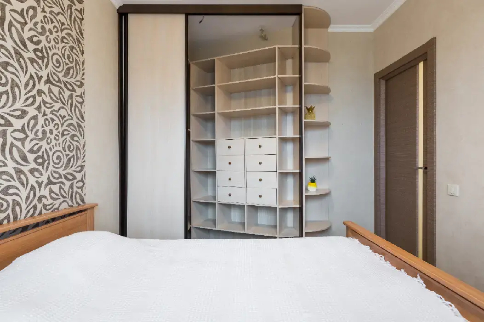 Апартаменты Luxury in Red Whale