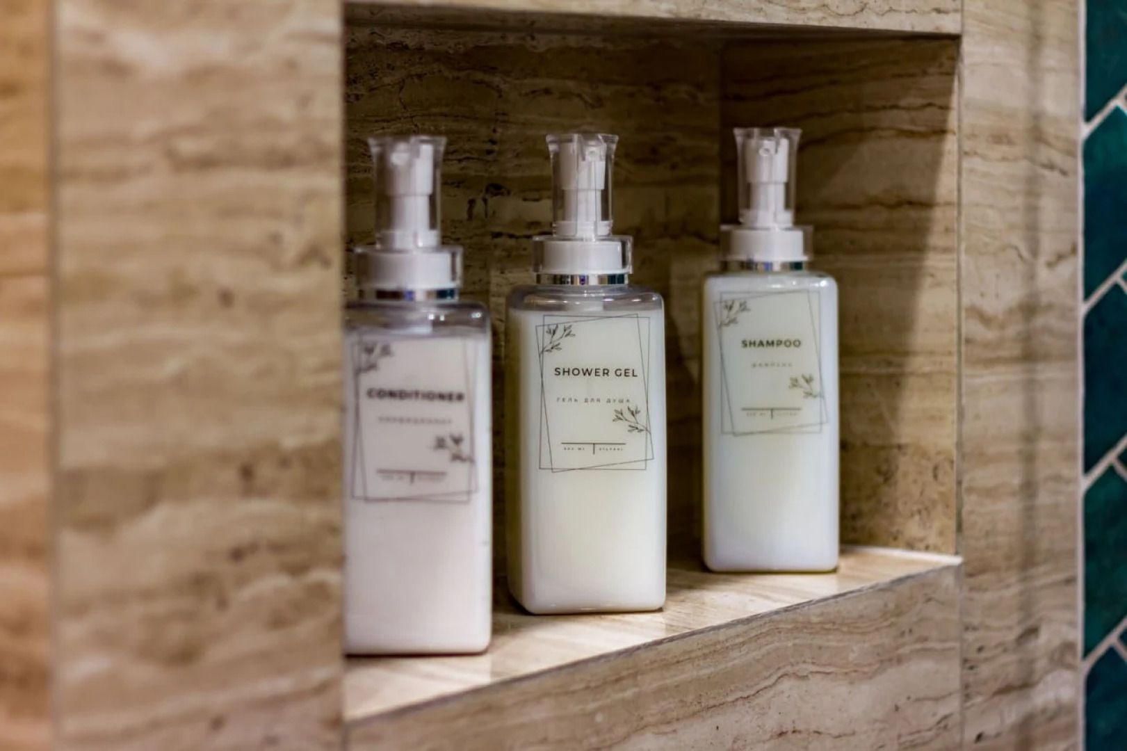 Апартаменты Emerald on Leonova