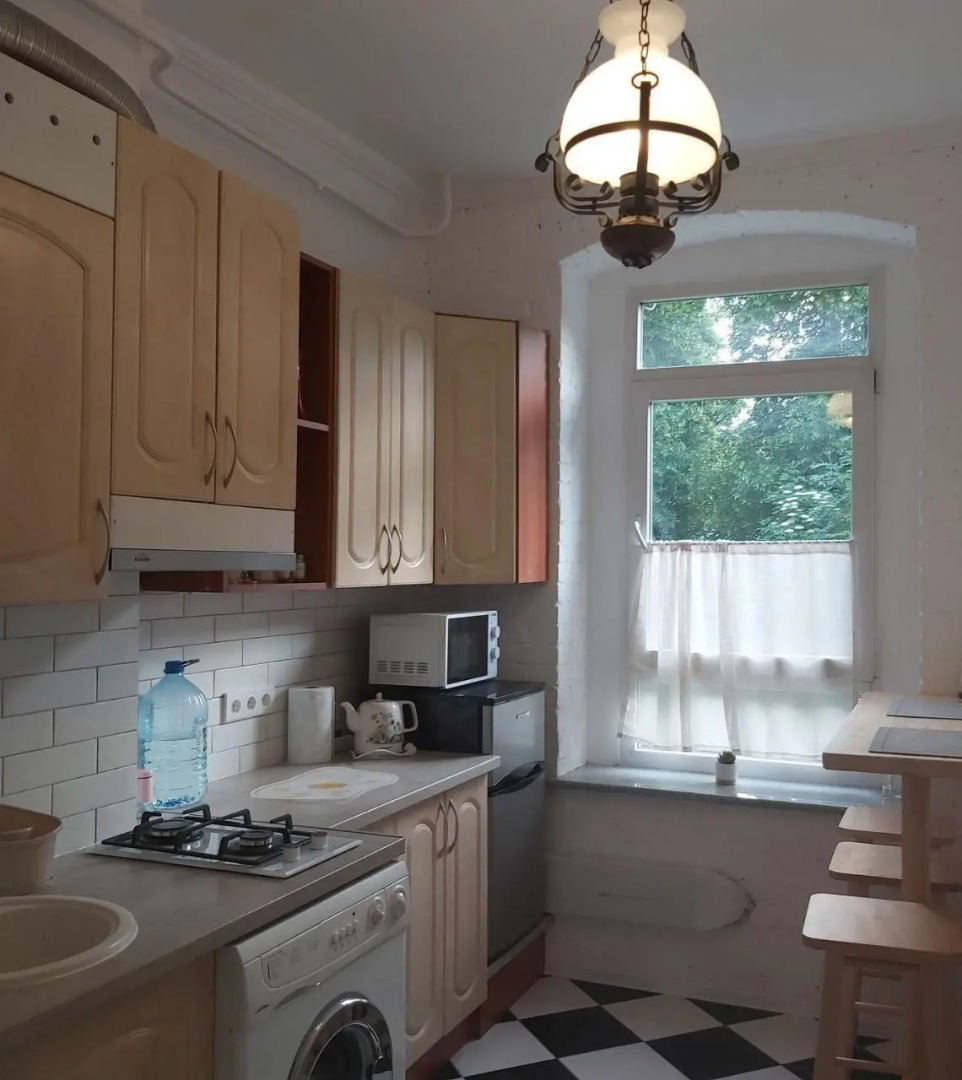 Апартаменты Винтажные Среди Вилл на Аллее Луизы