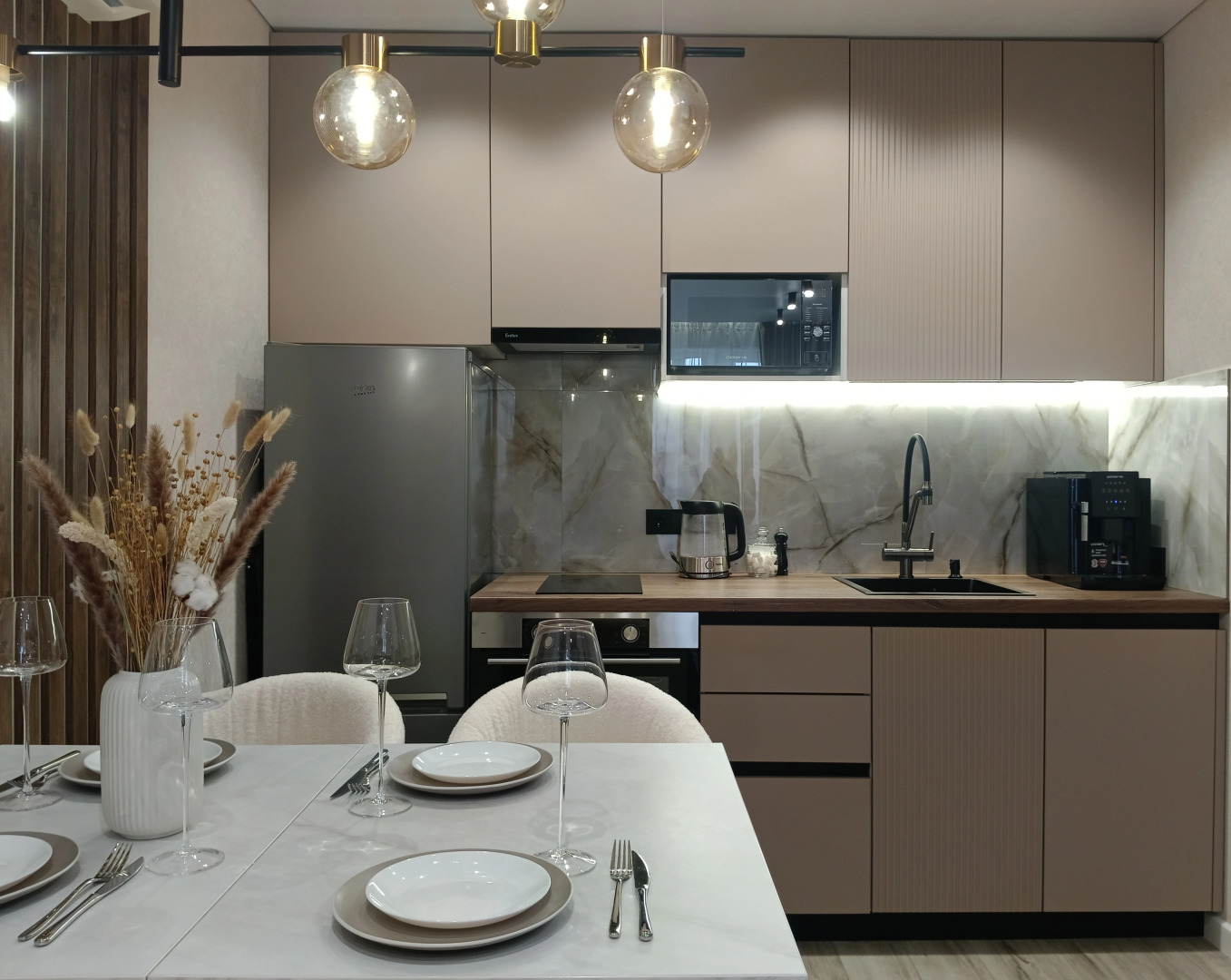 Апартаменты двухкомнатные КЛАССА ЛЮКС в центре Ижевска