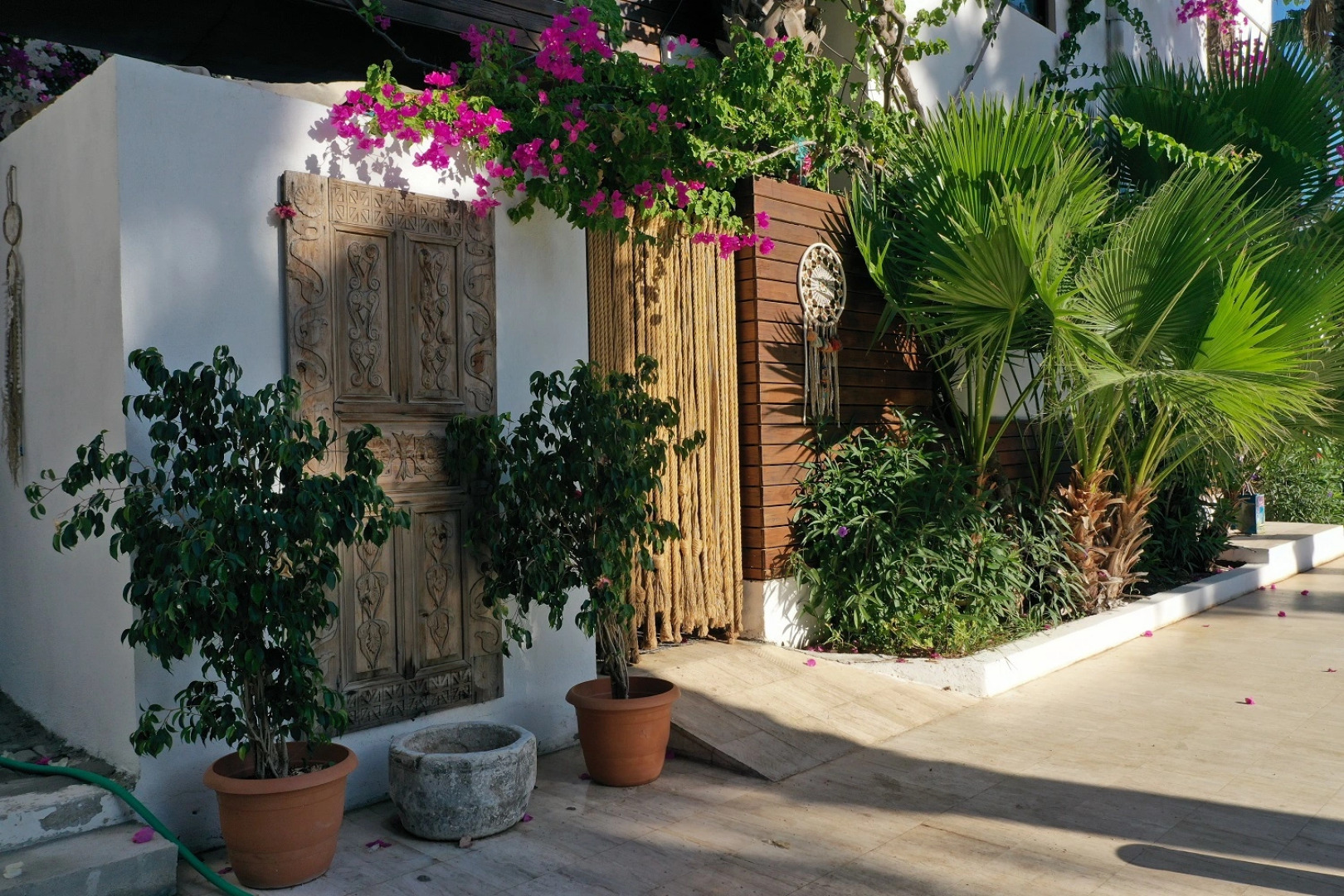 Отель Selvi Beach