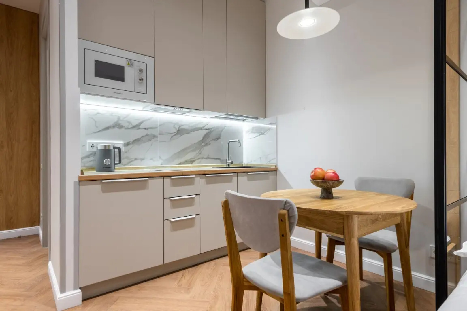 Апартаменты Делюкс с видом на двор-парк Модерн Дизайн у Динамо