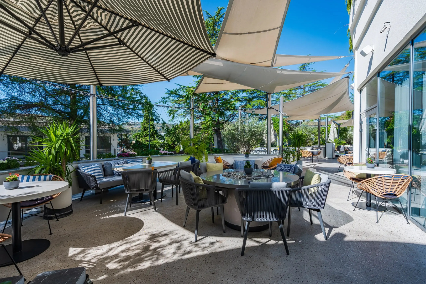 Отель Cosmos Stay Le Rond Sochi 4*