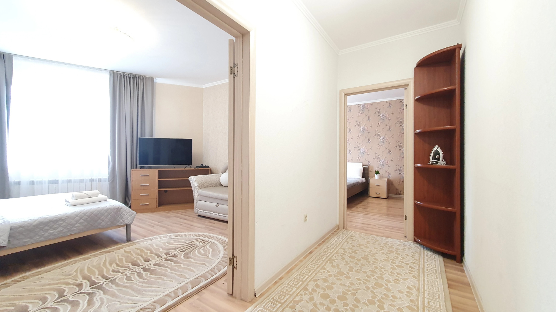 Апартаменты двухкомнатные на 11 этаже