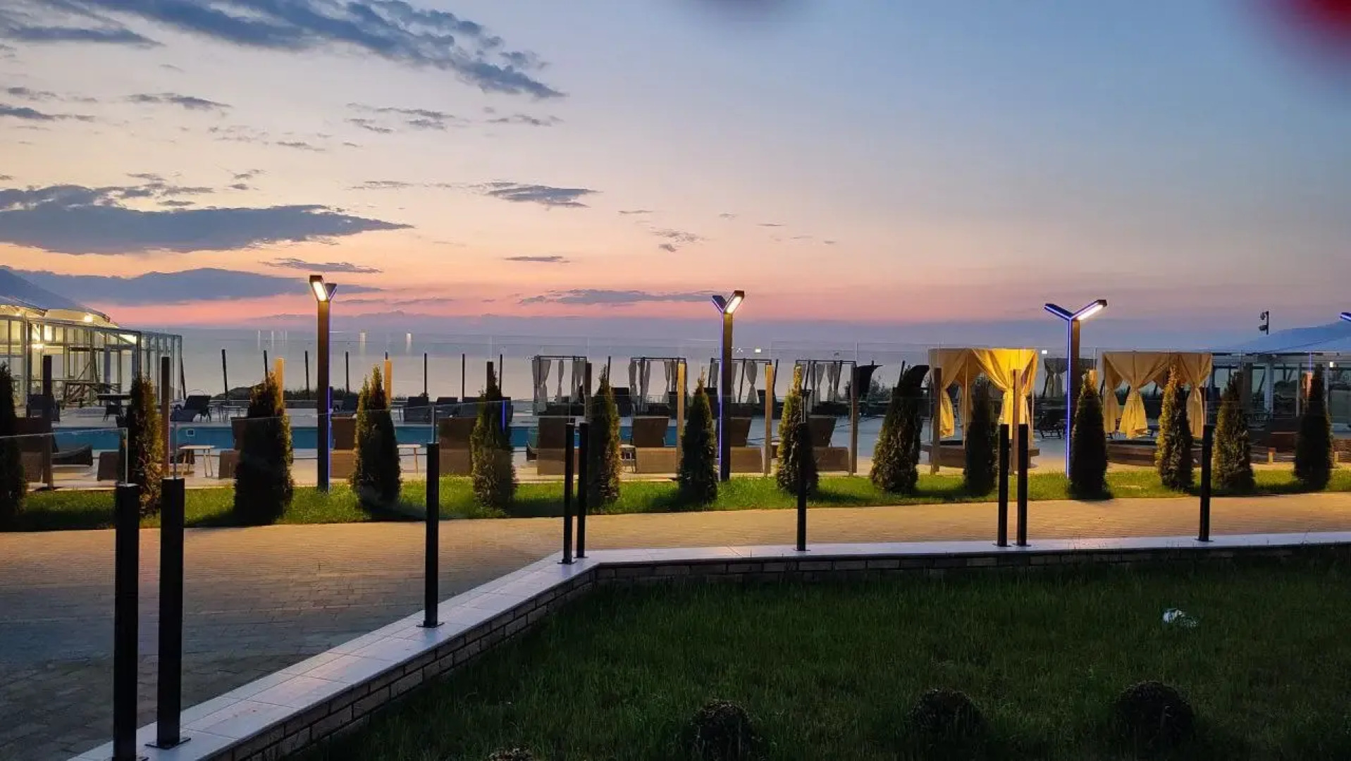 Апартаменты 2-х комнатные Резиденция у моря